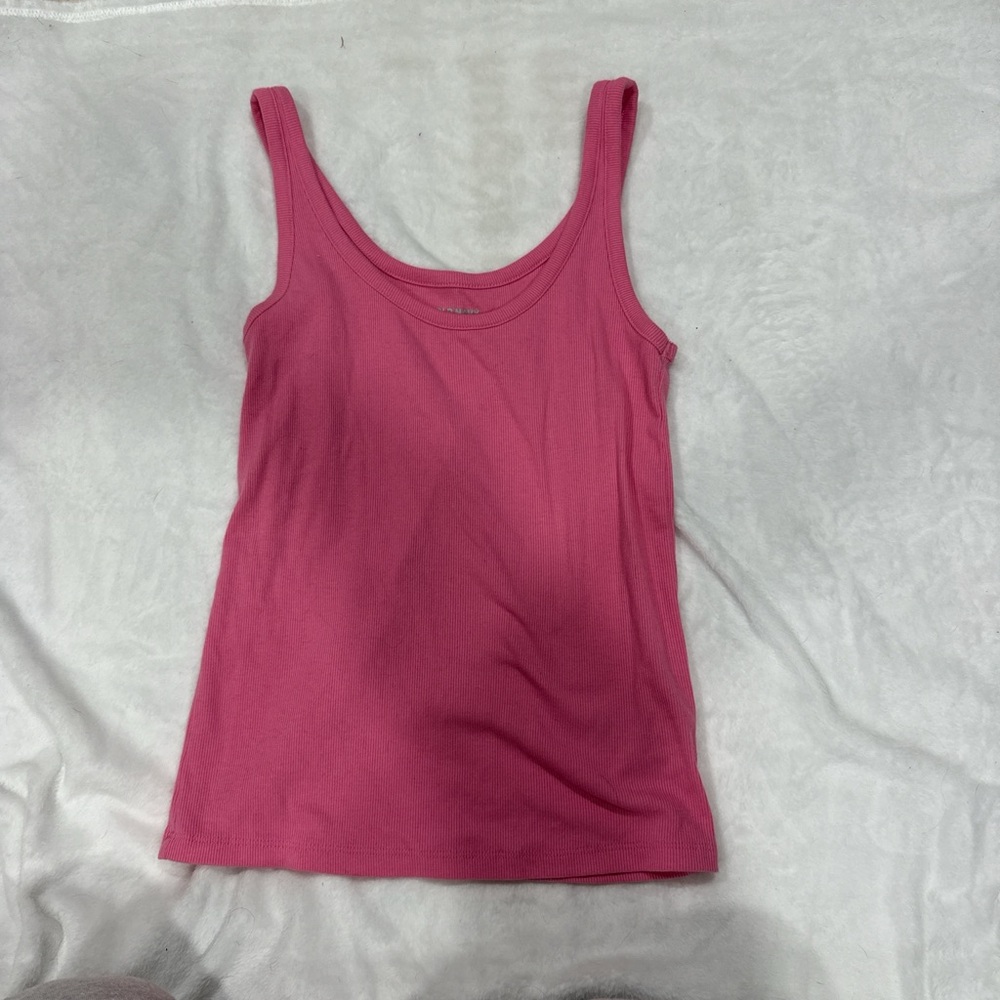 Old Navy Rose Pink Scoop Neck Tank